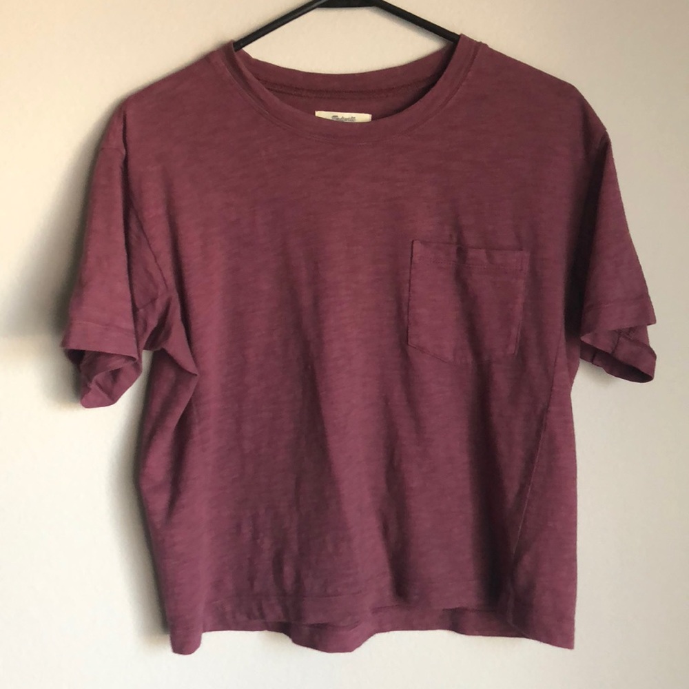 Garment dyed cropped pocket tee